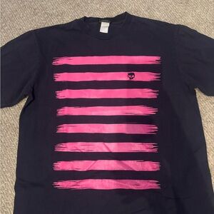 Men's zero skill navy Tee with Pink Stripes